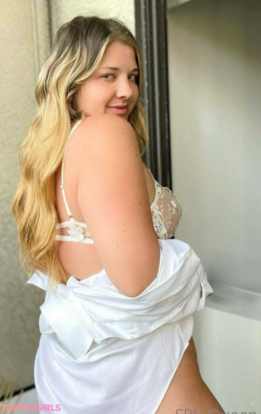 sphqueen model nude photo