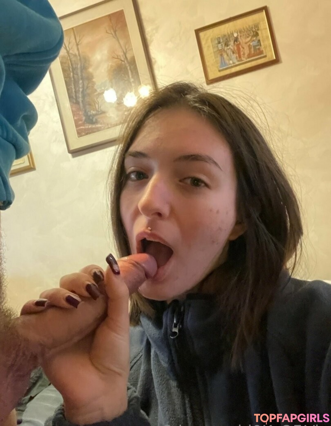 crissyworld0k pornographic actress archive