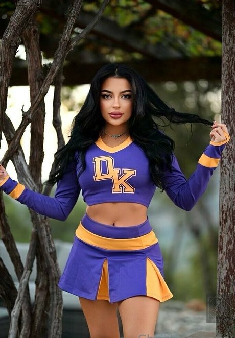 christinaenaa free pornstar pic