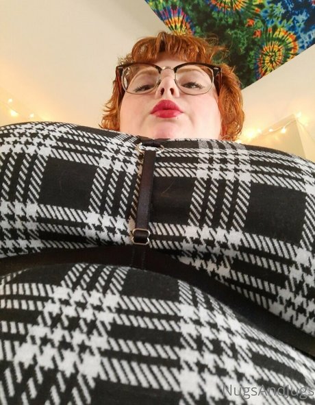 nugsandjugsfree nude model picture