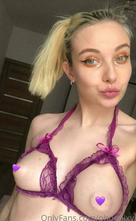 phoenixy star nude img
