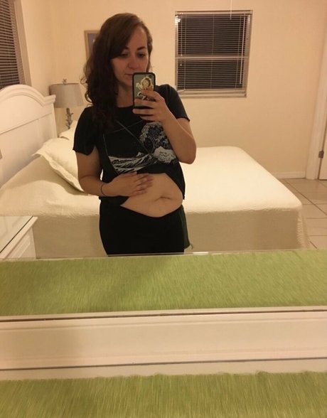 chubbyelfgirl pretty pornstar pic