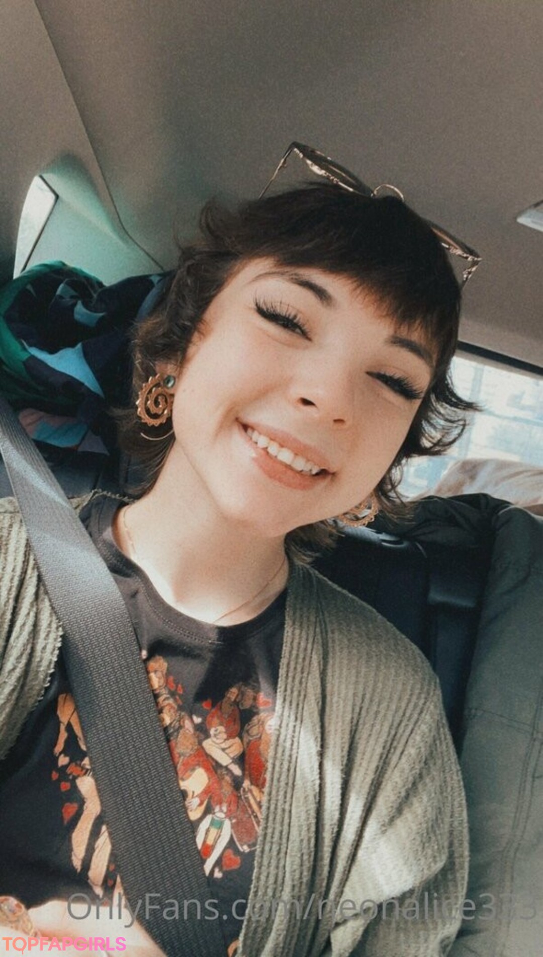 teen topless onlyfans sexy img