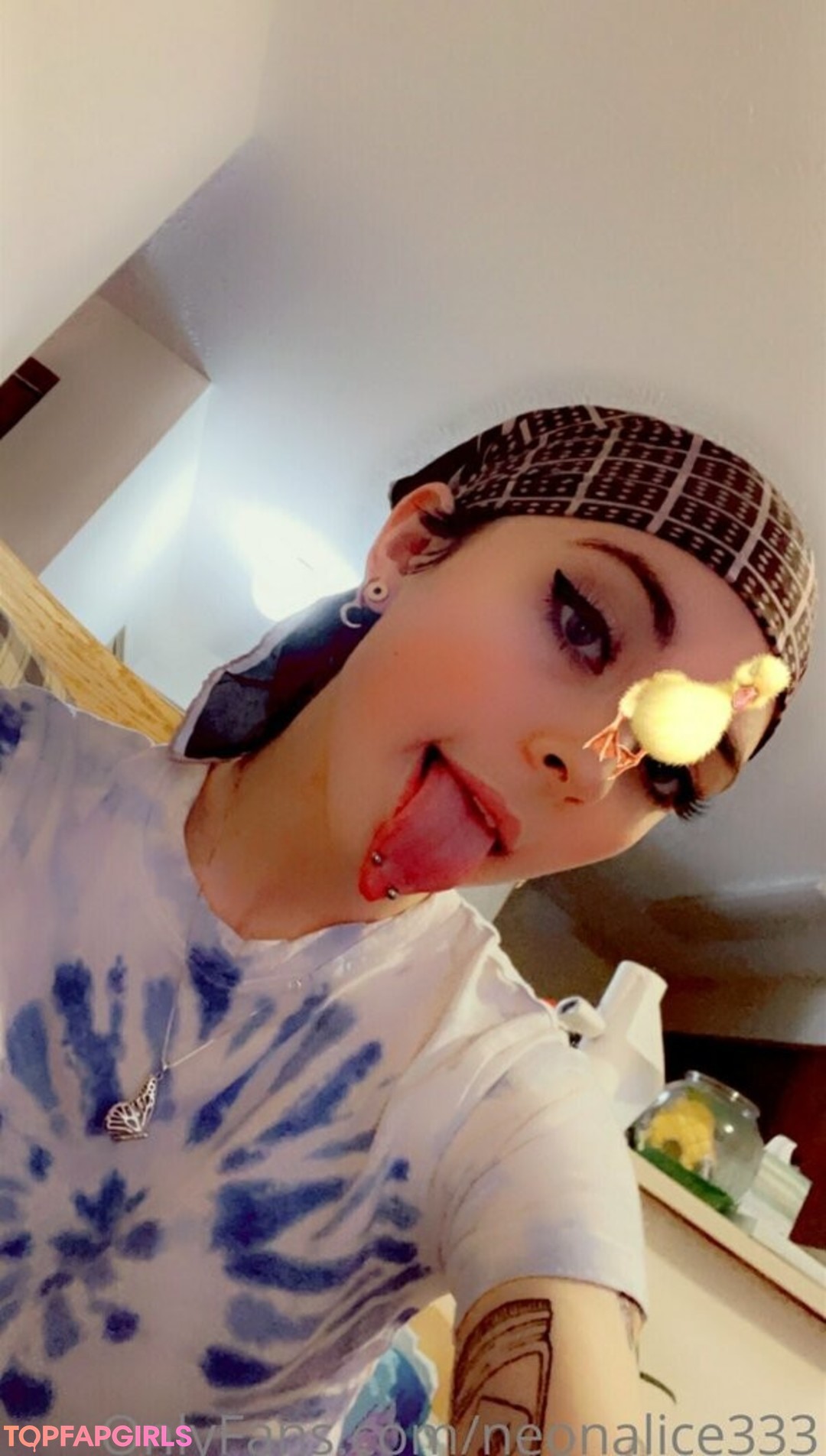 neonalice333 pornstar free pics