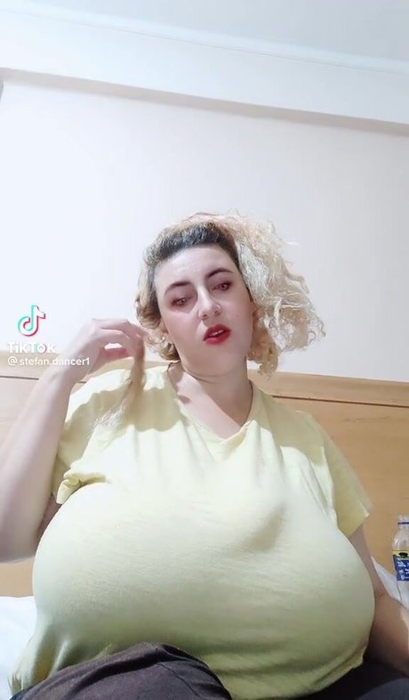 girlfriend experience onlyfans free naked images