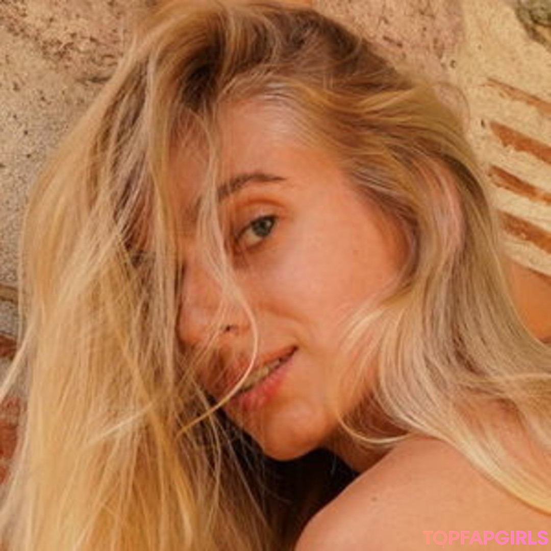 Vodka Queen model high quality galleries