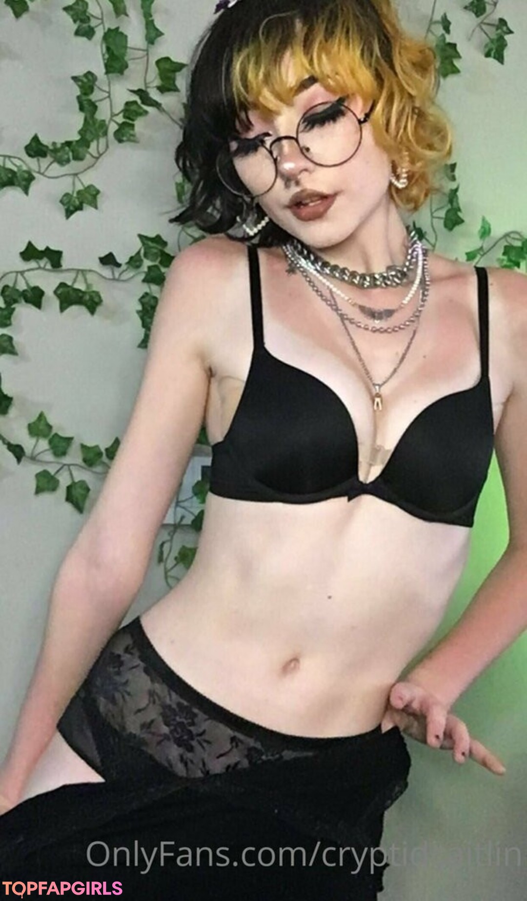 cryptidcaitlin nice model picture