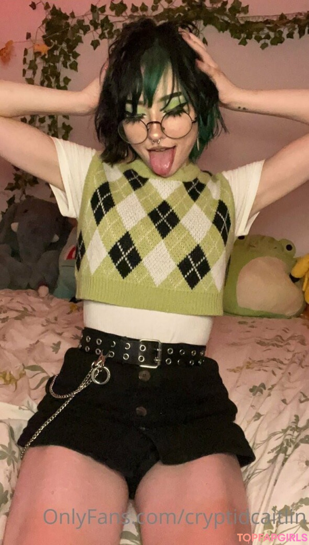 cryptidcaitlin model nude photo