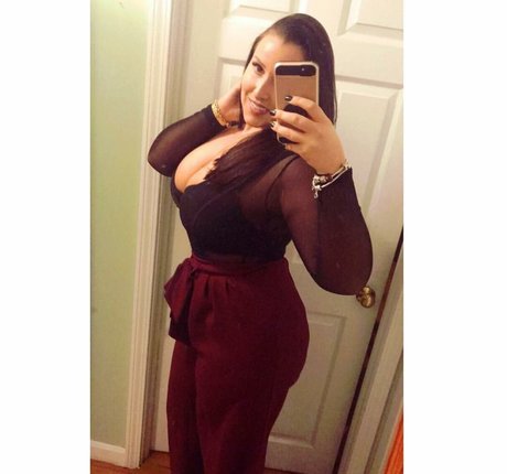 tall milf onlyfans pornographic gallery