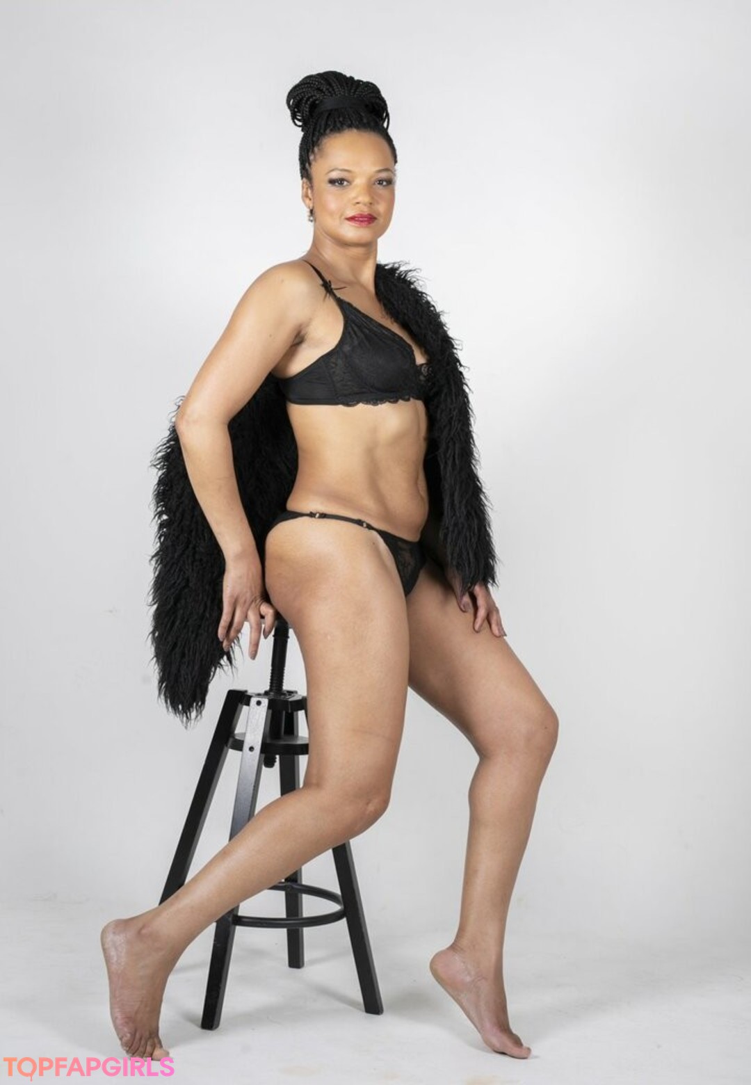 Lukwesa Burak free actress gallery