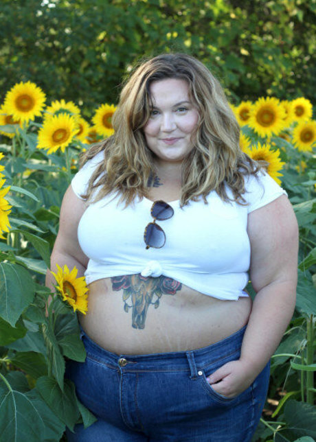 curvy lesbian onlyfans hot nude pics