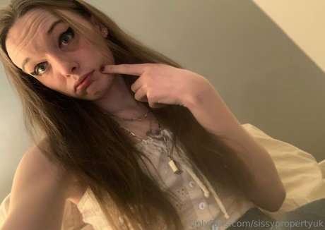 sissypropertyuk model hot images