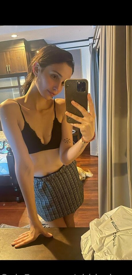 Abbie Haggar naked actress pic