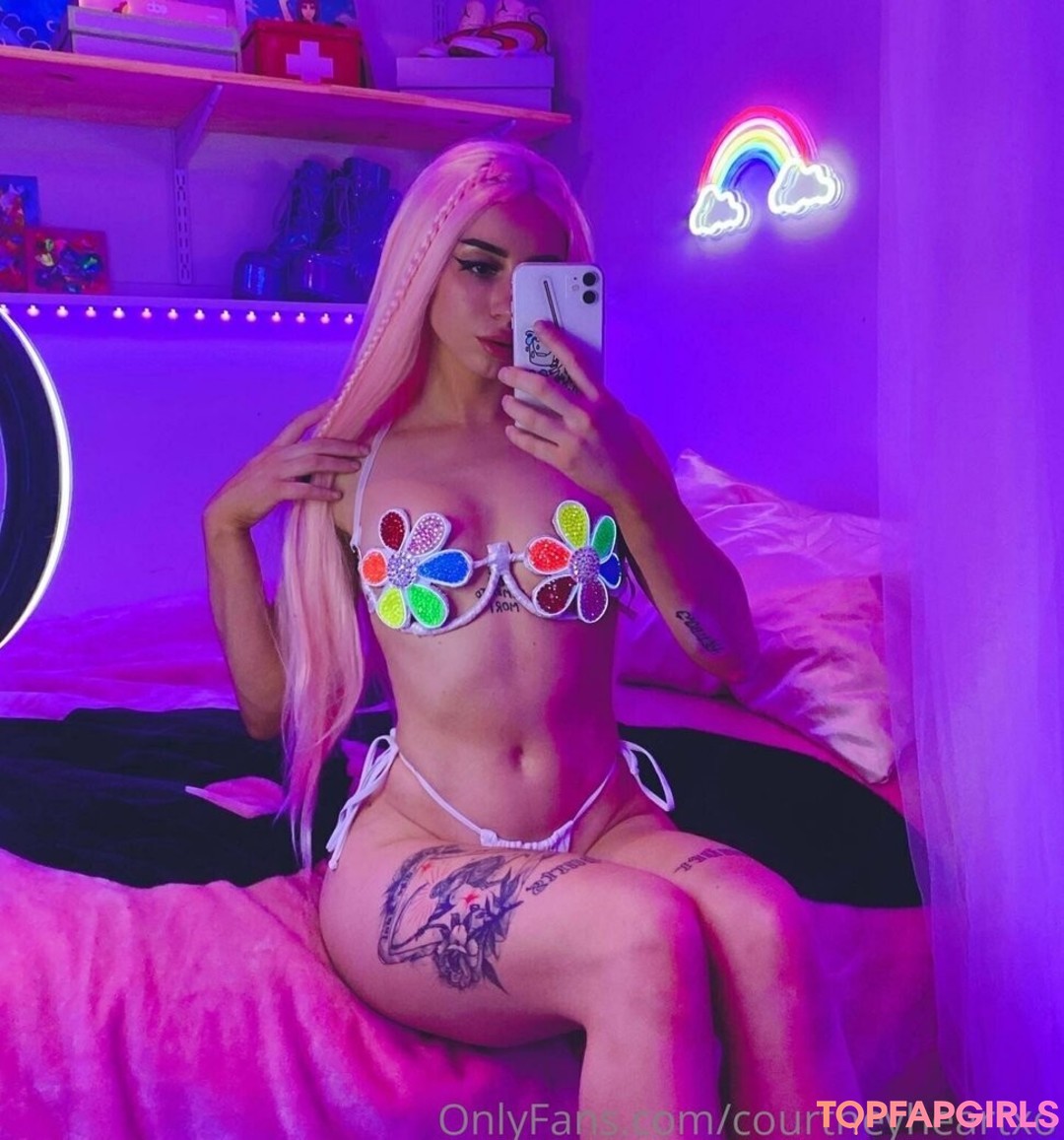 courtneyheartxo pornstar art pics