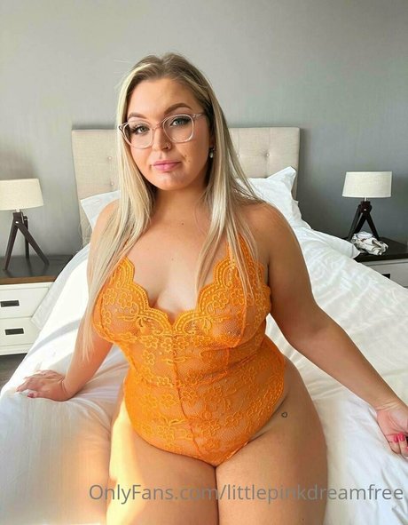 latina maid onlyfans top photos