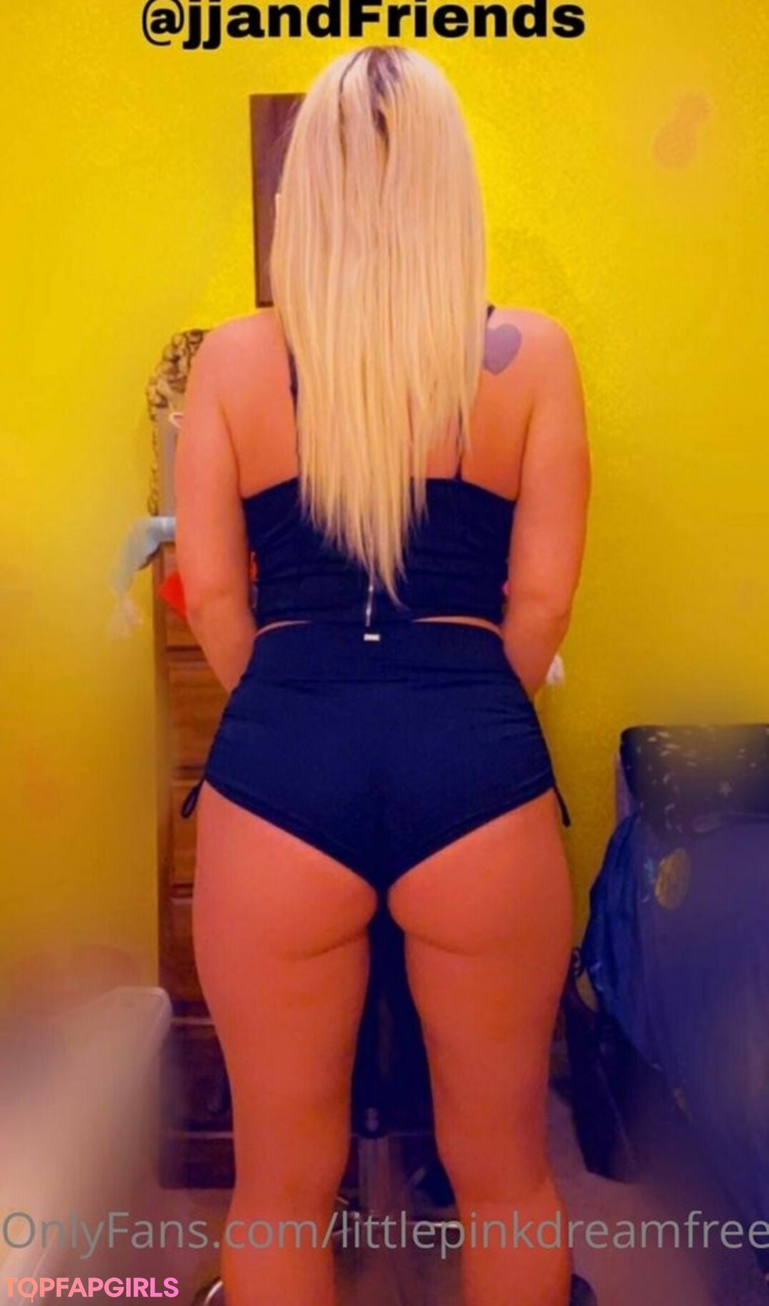 sister nude onlyfans hot sexy pic