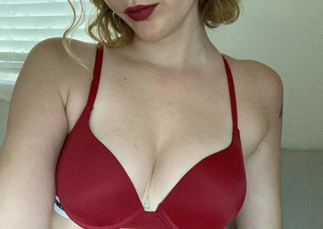 ginger milf onlyfans sex image