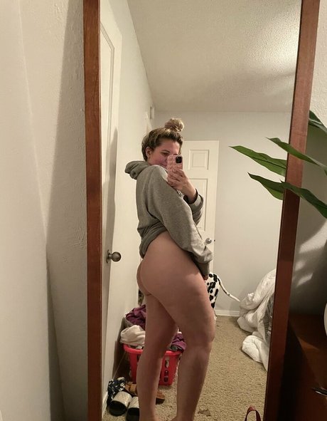 kitty onlyfans sexy pic