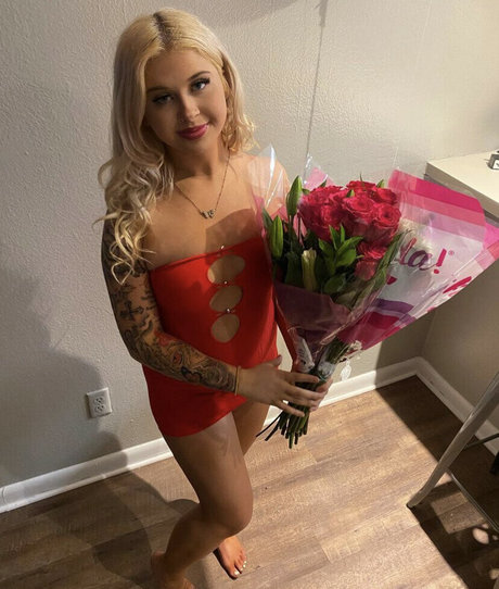 fat shemale onlyfans pornographic gallery