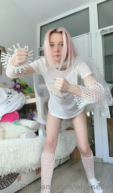 whoisellie free actress img