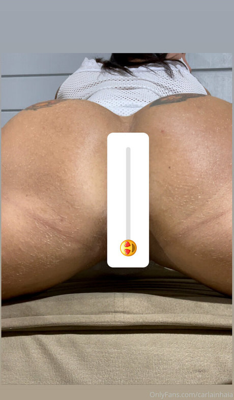 carlainhaia nudes actress image