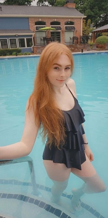 shy trans free xxx star galleries