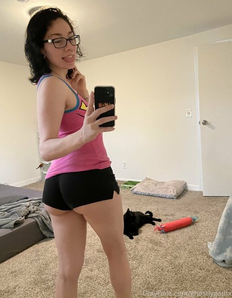ghostlygothx exclusive pornstar image