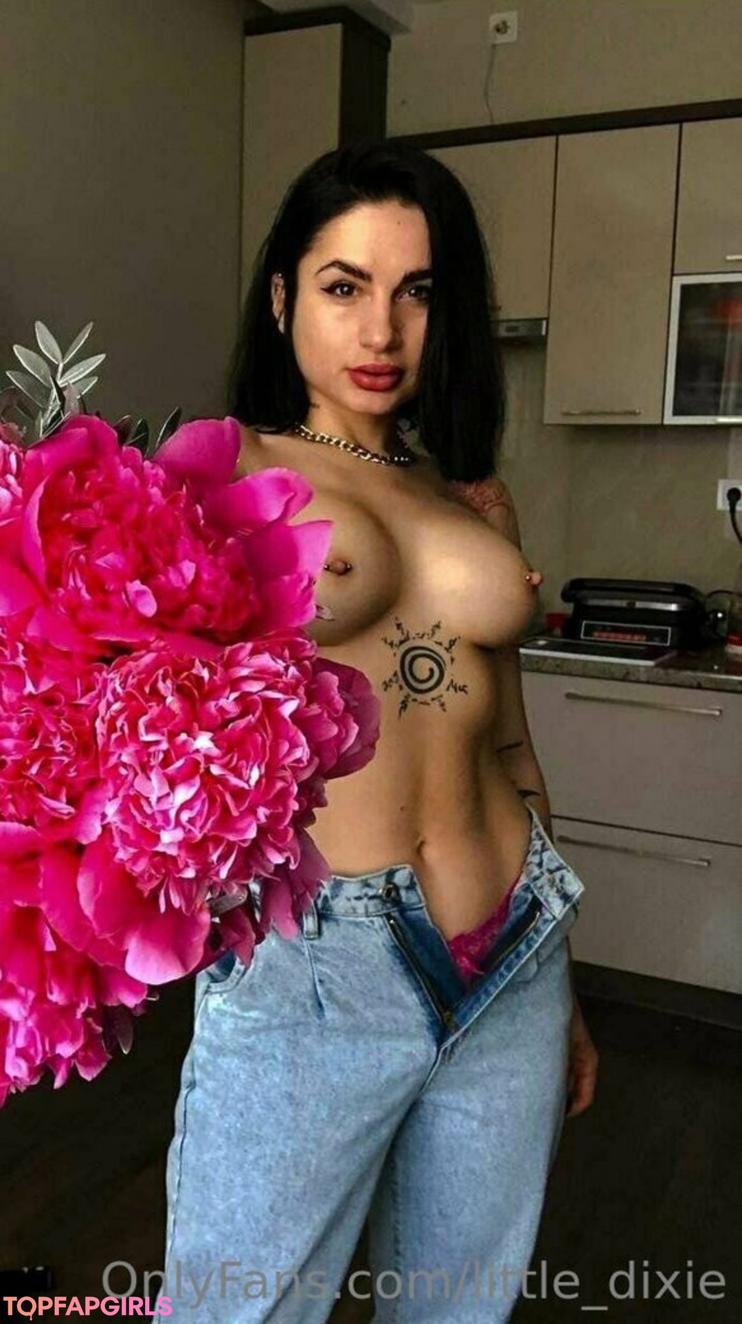 little dixie perfect pornstar photo