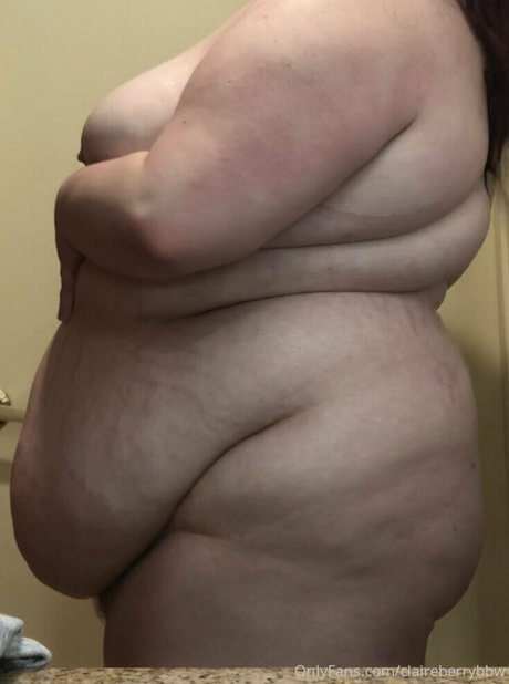 claireberrybbw model erotic picture