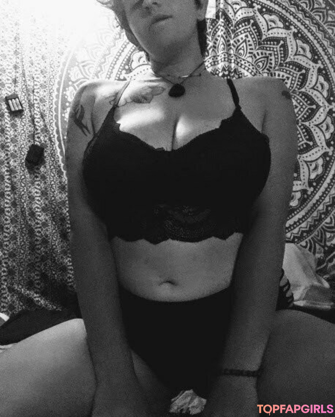 amateur lesbian onlyfans pretty image