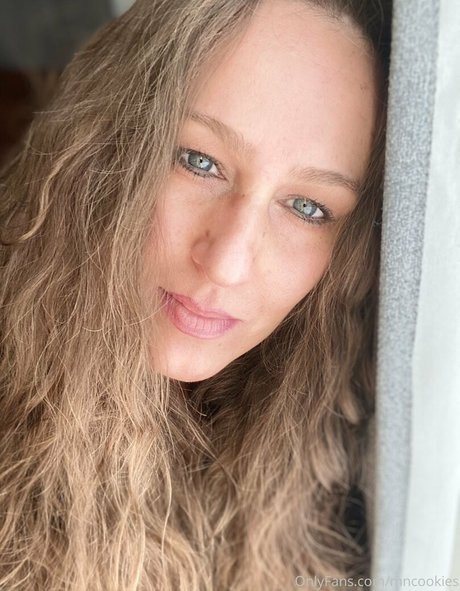 busty teen onlyfans hot xxx pics