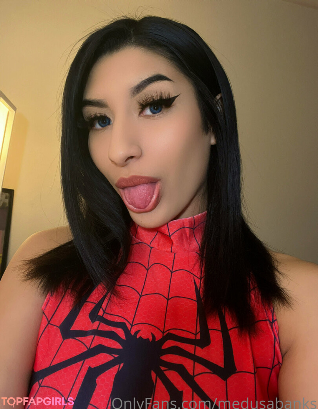 medusabanks free actress pics