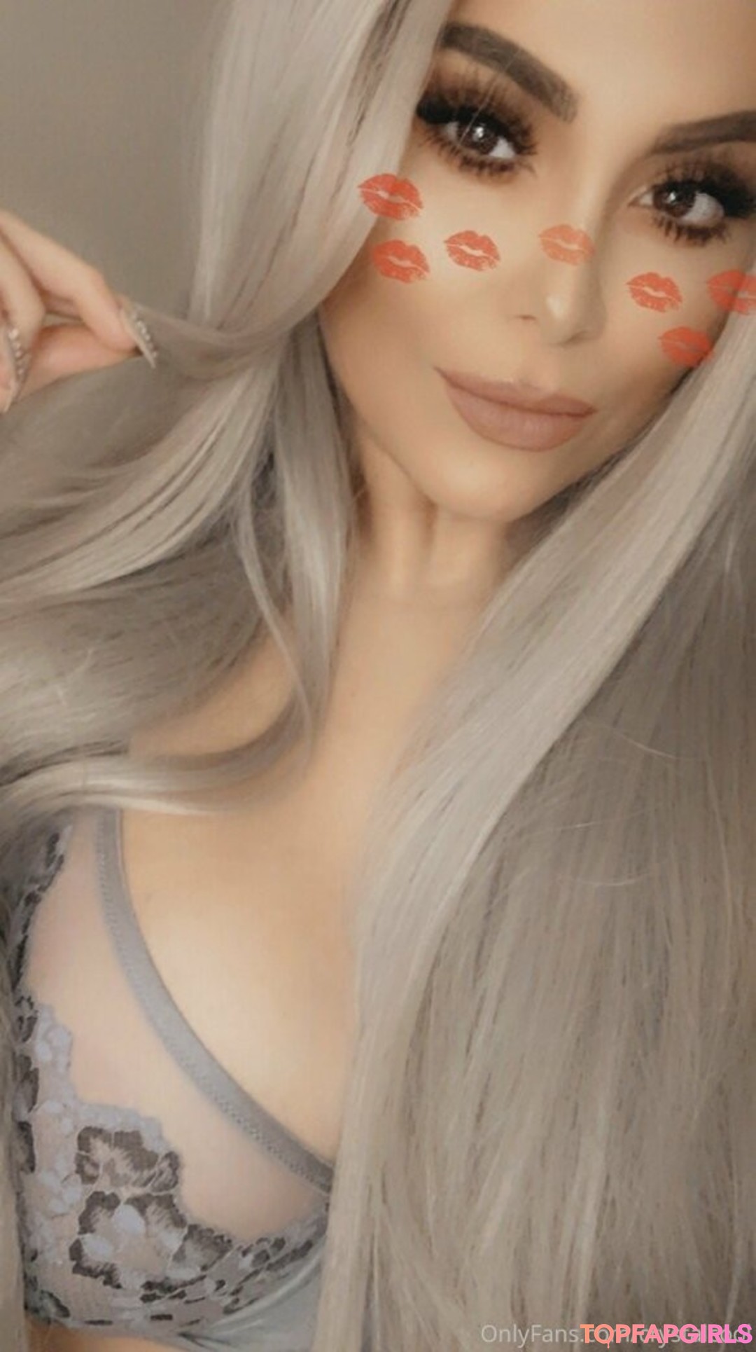 sister nude onlyfans top pic