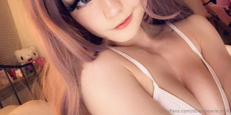strawbearie milk erotic pornstar picture