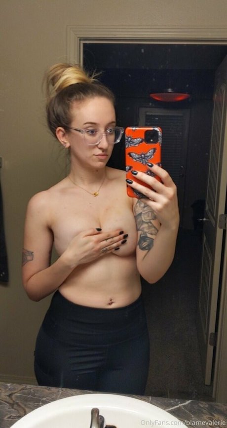 blamevalerie nudes star galleries