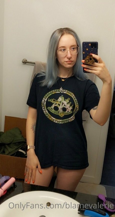 blamevalerie model gallery