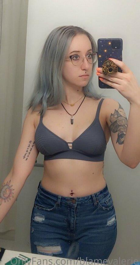 teen topless onlyfans top image