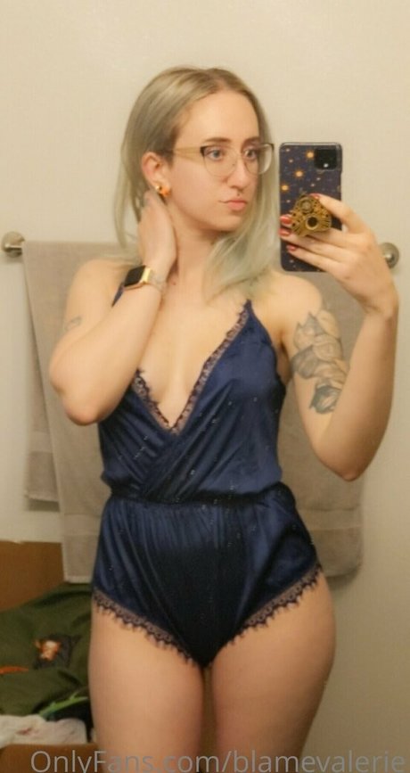 blamevalerie free star image