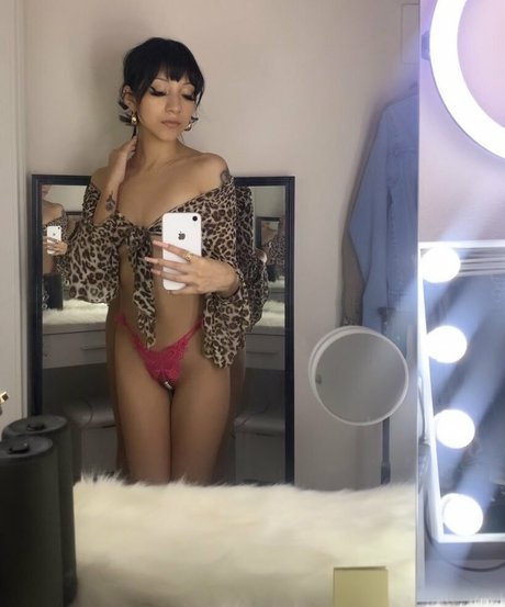 Stardustsvm naked actress image