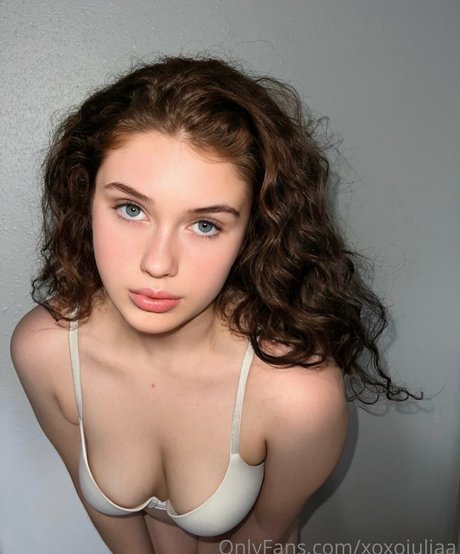 xoxojuliaa adult star photos