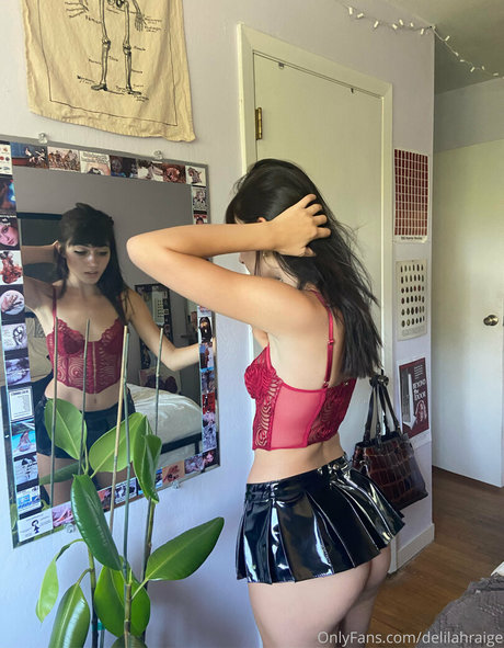 delilahraige star pretty image