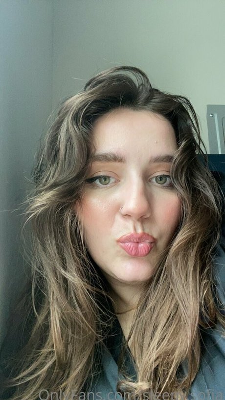 sleepy sofia profile image