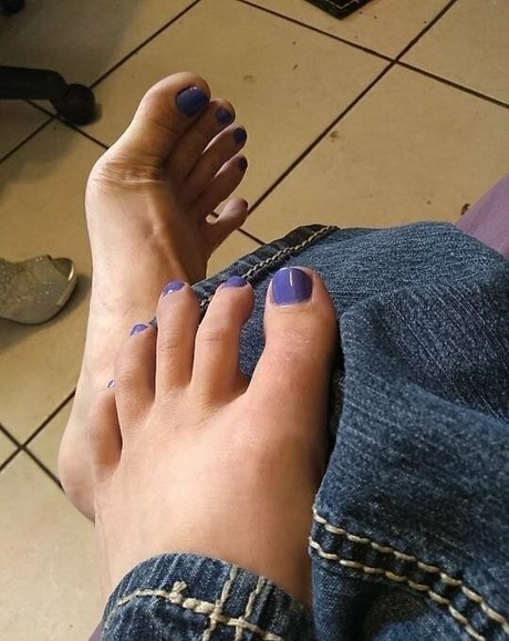 ferralynriver model nude photo