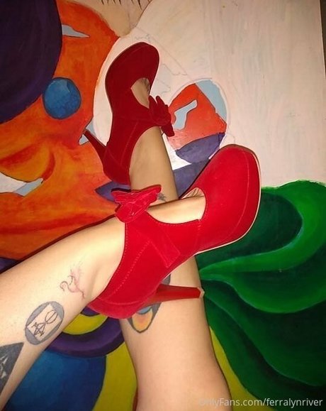 ferralynriver erotic model photo