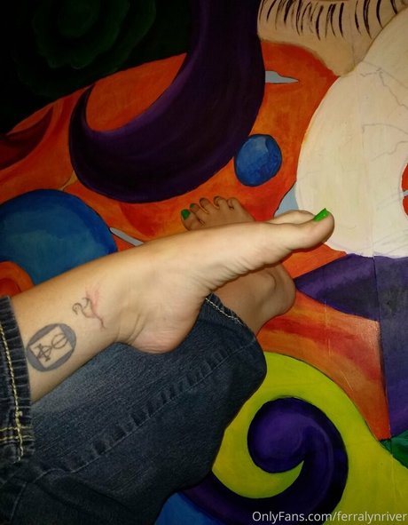 ferralynriver model pornographic pictures