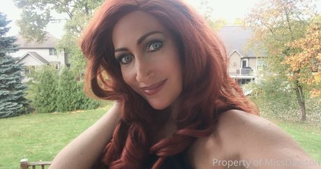 brunette petite onlyfans top images