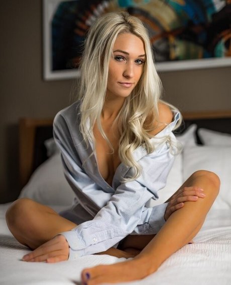 Kalee Kowalski pretty star pics