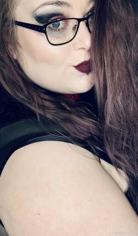 obeymisselle erotic star photos