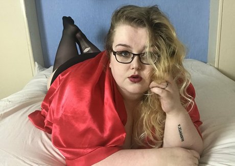 obeymisselle nudes actress archive