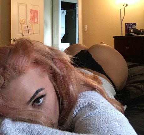 Mariah Garcia naked star pic